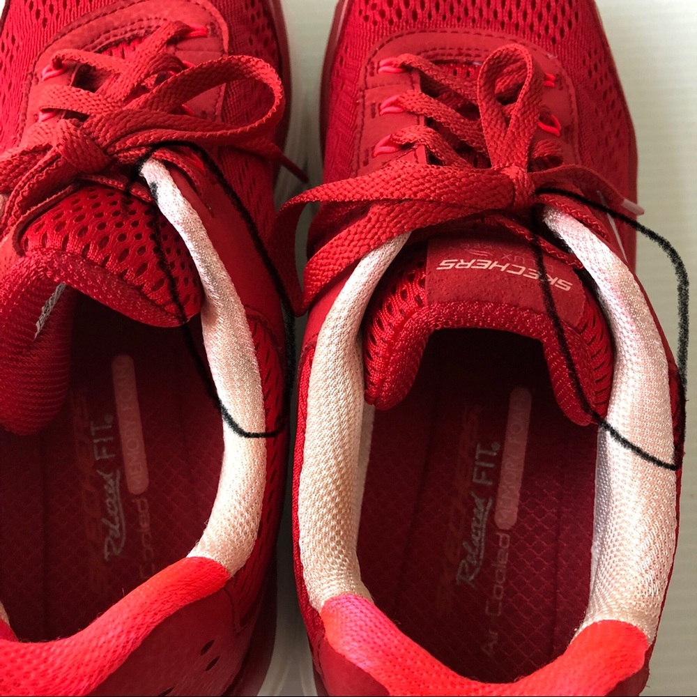 Skechers Women D’Lux Walker Red Sneakers size 9.5 - Picture 16 of 16